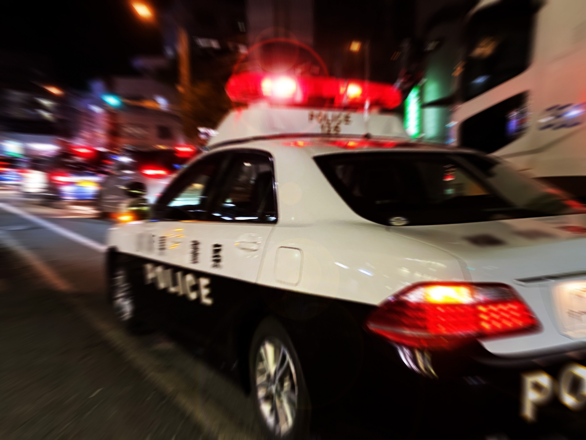警察、通報、被害届、告訴状、刑事告訴、110番