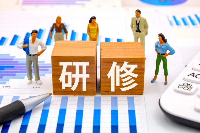 マニュアルだけじゃない！クレーム・カスハラ研修を成功させる5ステップ